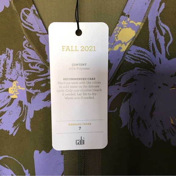 Cabi Celebrity Top - Picture 4 of 6